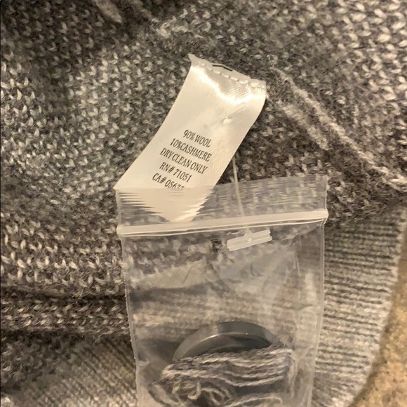 Houndstooth Wool & Cashmere Cardigan - Picture 5 of 5